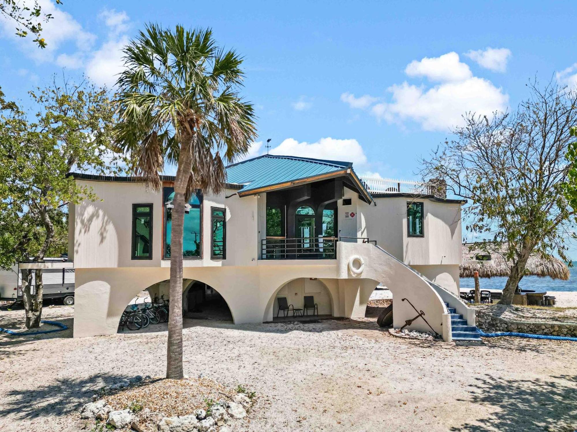 Barnacle Bed And Breakfast Big Pine Key Exterior photo